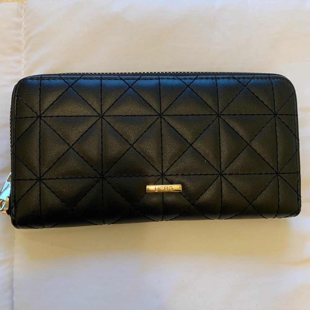 Gorgeous BCBG large wallet!